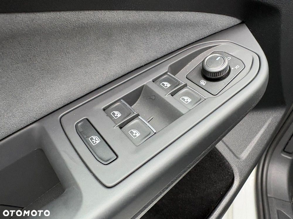 Volkswagen Golf - 20