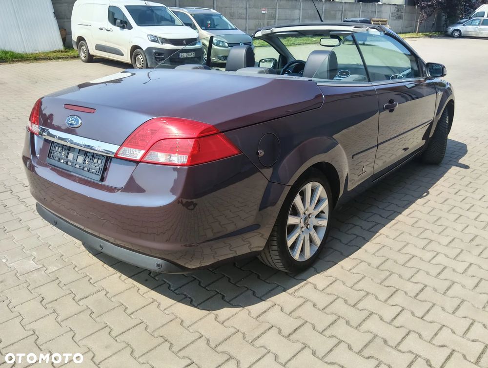 Ford Focus 2.0 16V Titanium - 4