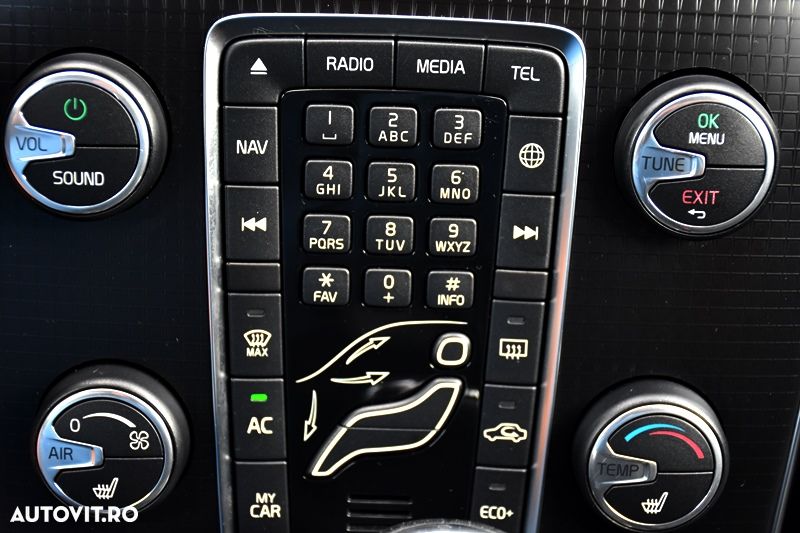 Volvo V40 T3 Geartronic RDesign - 16