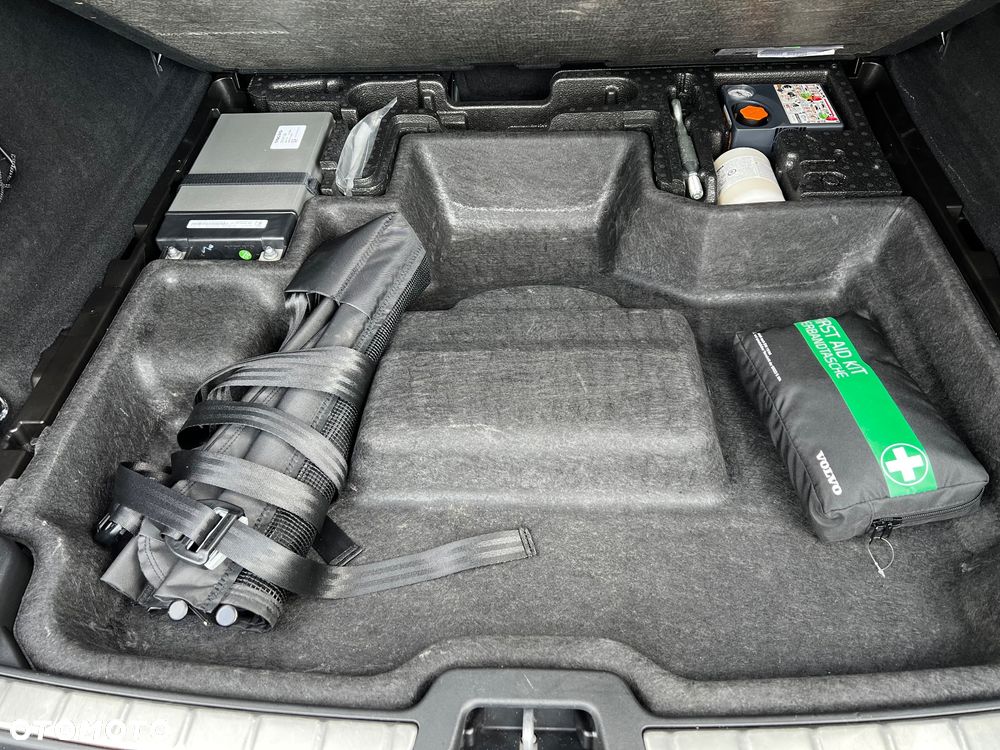 Volvo XC 60 - 30