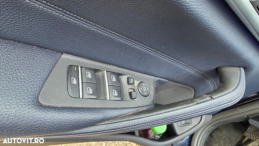 BMW Seria 5 520d Aut. Sport Line - 9