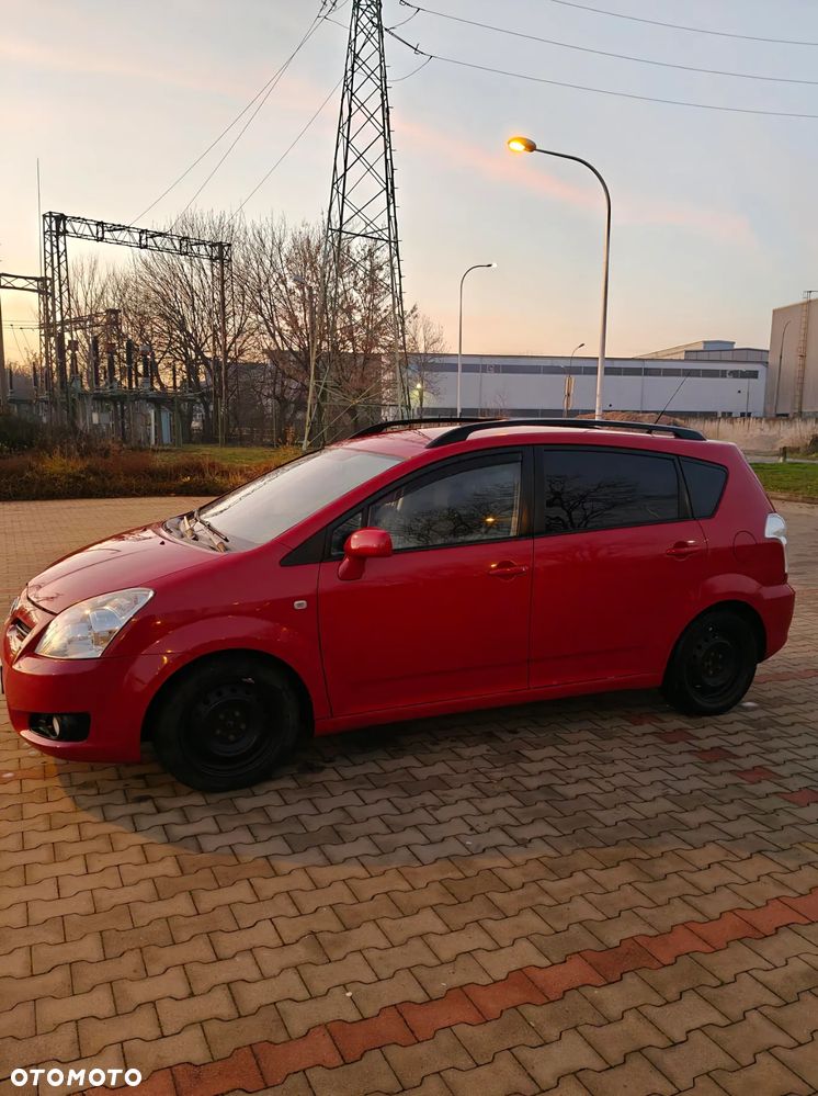 Toyota Corolla Verso 2.2 D-CAT Sol - 8