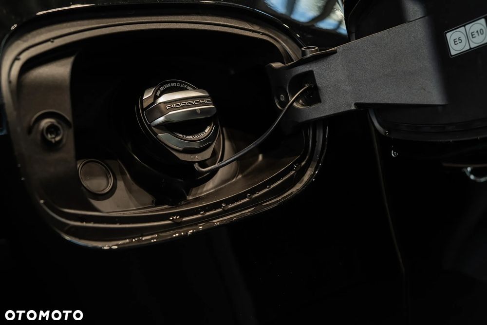 Porsche Cayenne Black Edition - 17