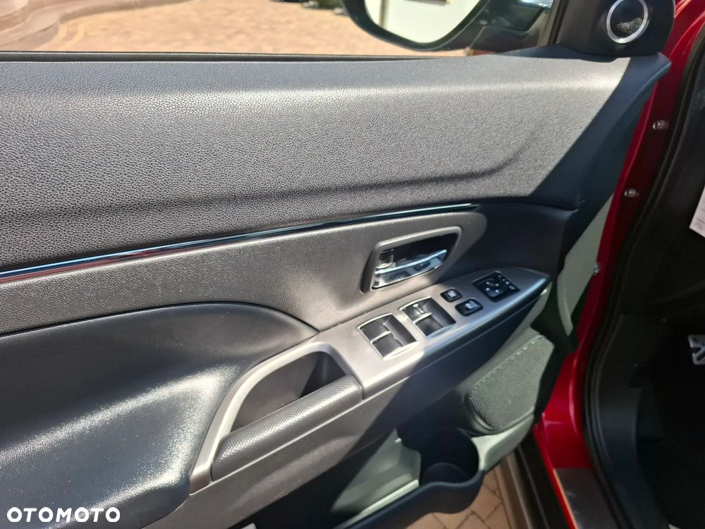 Mitsubishi ASX 1.6 Intense Plus Navi Blue Edition - 11