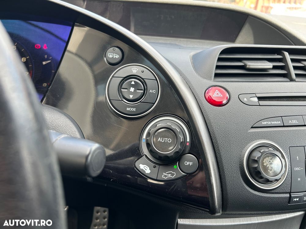 Honda Civic 1.8i-VTEC Automatik Sport - 17