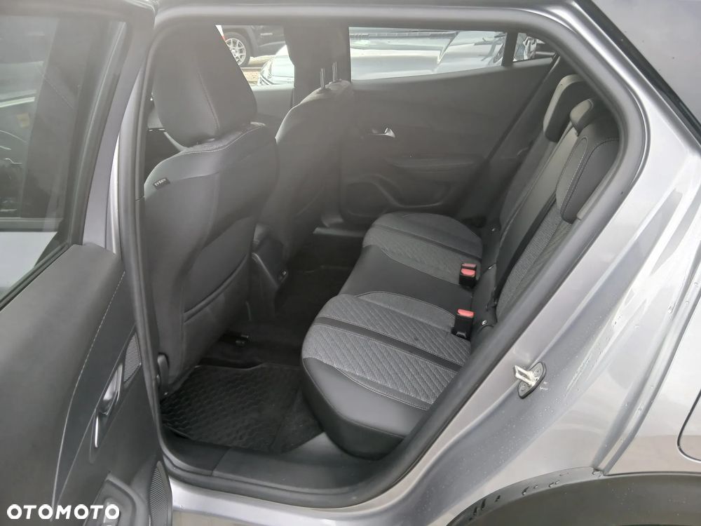 Peugeot 2008 1.2 PureTech Allure Pack S&S EAT8 - 11