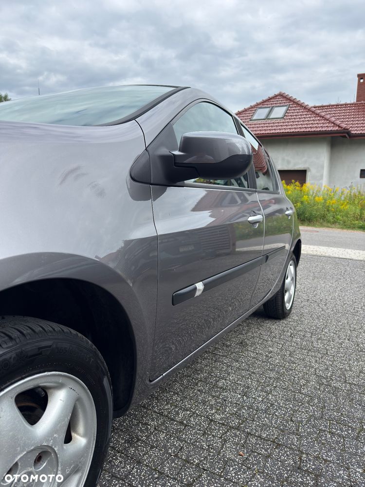 Renault Clio 1.2 16V All Inclusive - 5