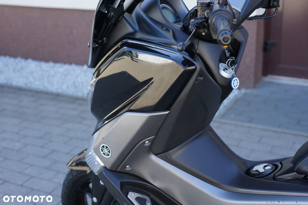 Yamaha NMAX - 26