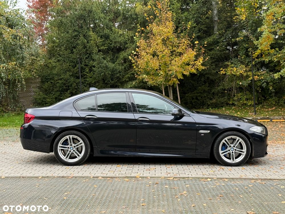BMW Seria 5 525d xDrive - 17