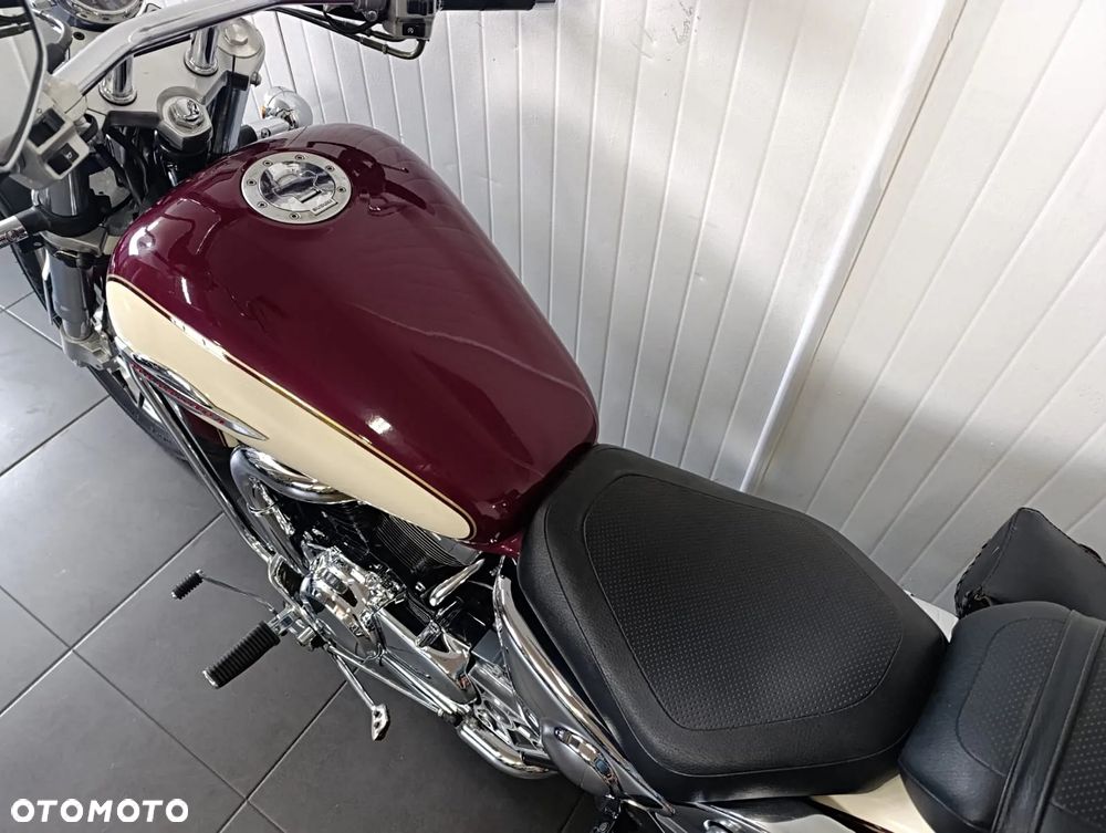 Suzuki Marauder - 10