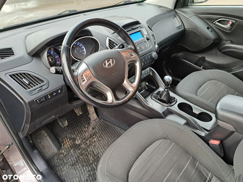 Hyundai ix35 - 15
