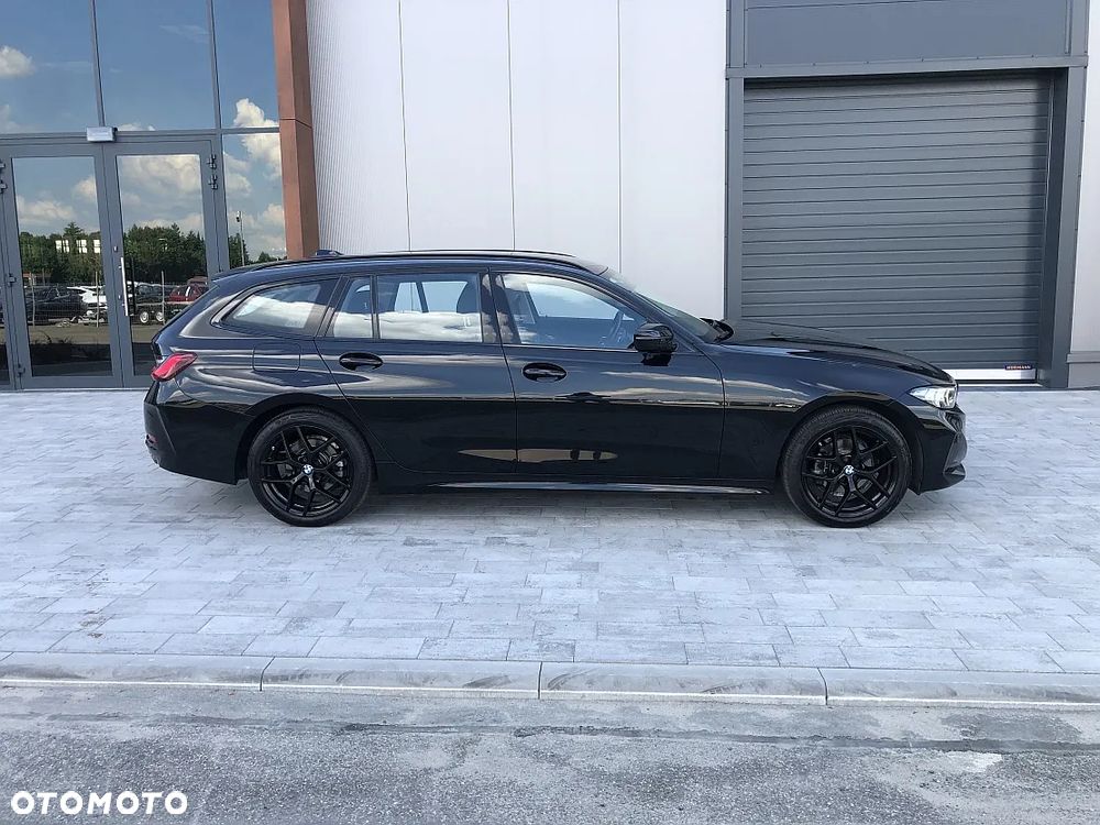 BMW Seria 3 318i Sport Line - 2