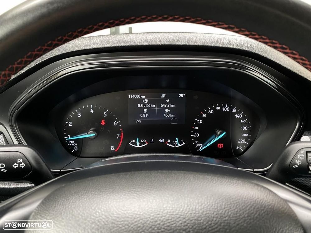 Ford Focus 1.0 EcoBoost MHEV ST-Line - 29