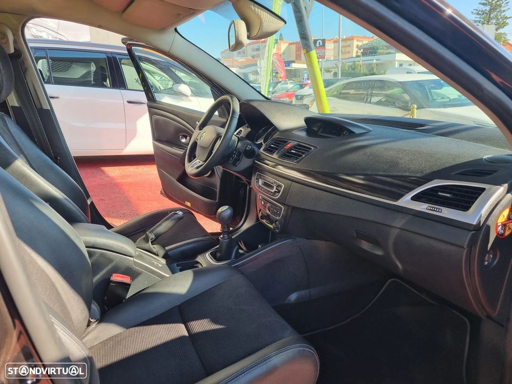 Renault Mégane Sport Tourer 1.5 dCi Dynamique S - 11