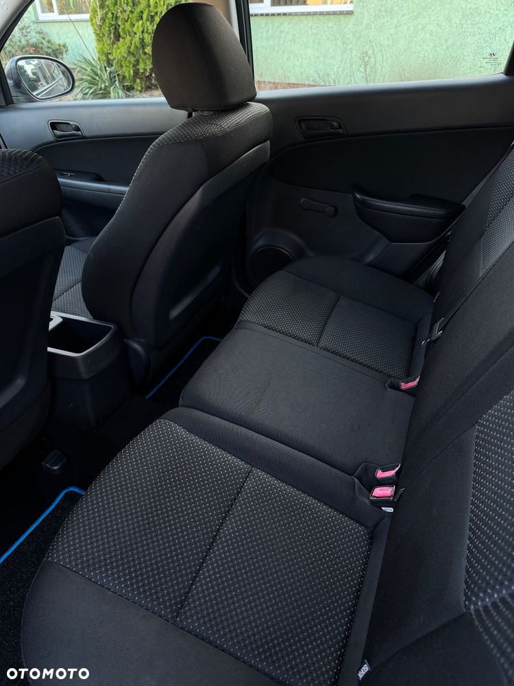 Hyundai i30 1.4 Team 08 - 5