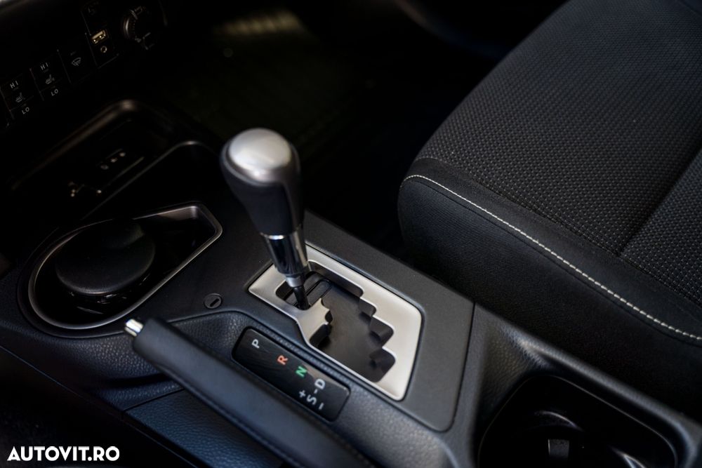 Toyota RAV4 2.5 VVT-i 4x2 Executive - 13