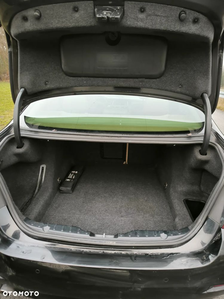 BMW Seria 5 518d - 15