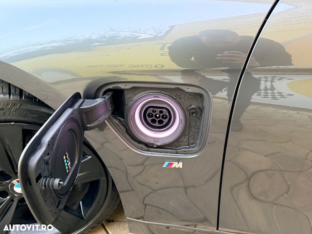 BMW Seria 3 330e iPerformance M Sport - 22