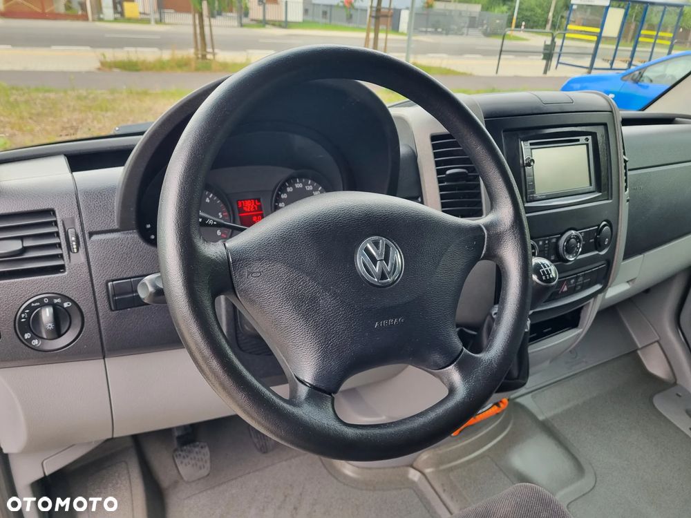 Volkswagen Crafter - 17