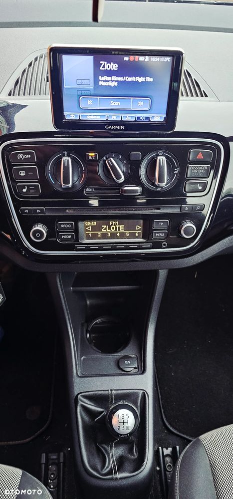 Volkswagen up! club - 10