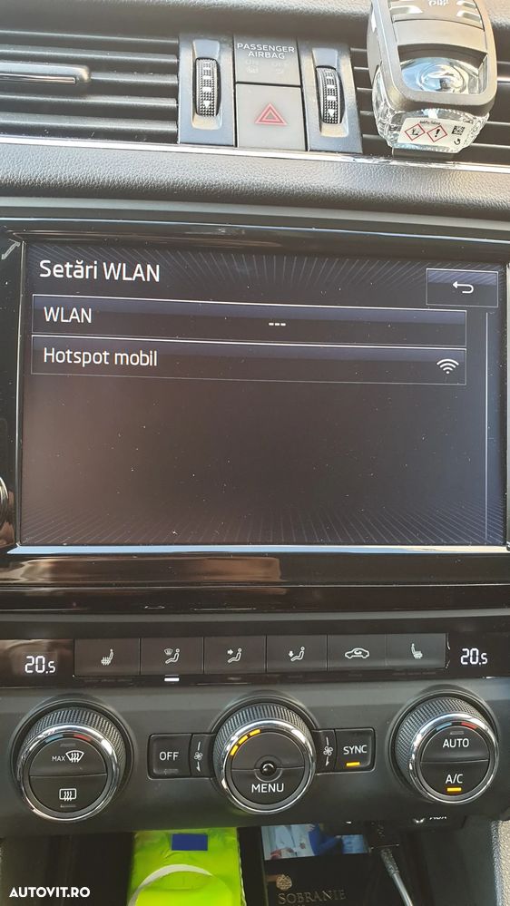 Skoda Octavia 2.0 TDI DSG RS - 22