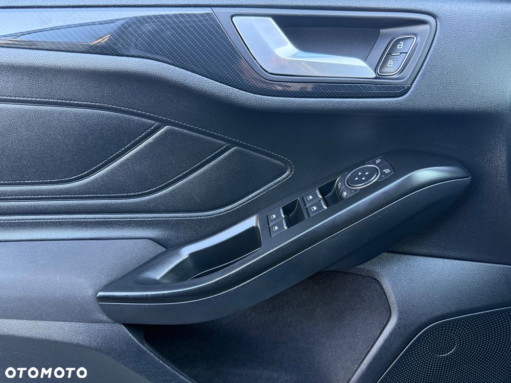 Ford Focus 2.0 EcoBlue ST-Line - 14