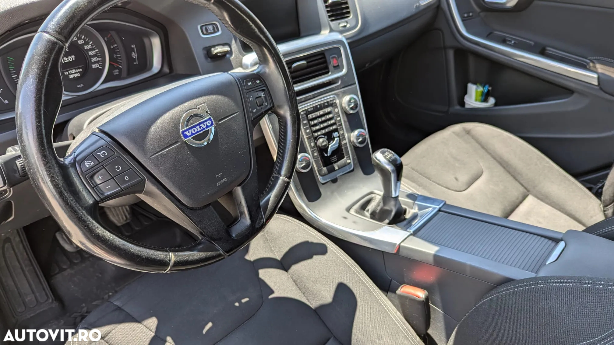 Volvo V60 D4 Summum - 7