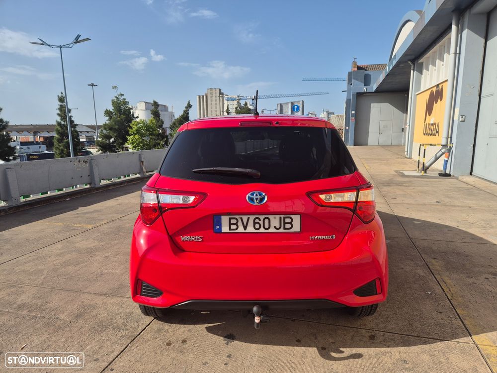 Toyota Yaris 1.5 HSD Comfort +P.Style+Navi - 5