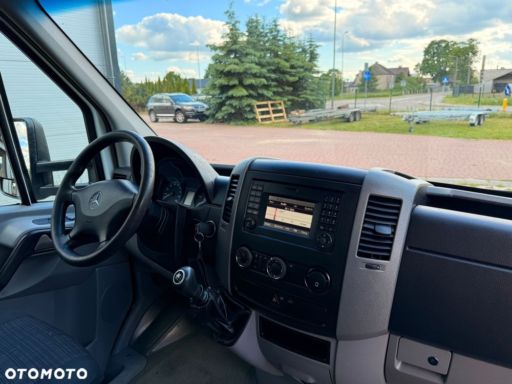 Mercedes-Benz Sprinter - 20