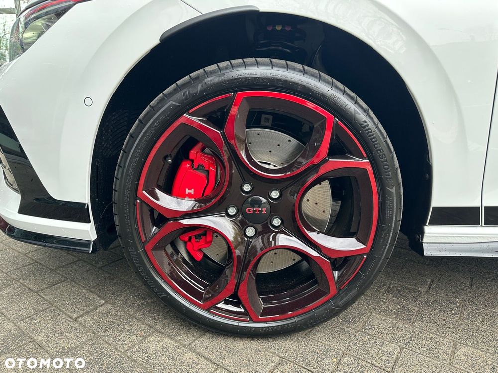 Volkswagen Golf 2.0 TSI GTI Edition 50 DSG - 27