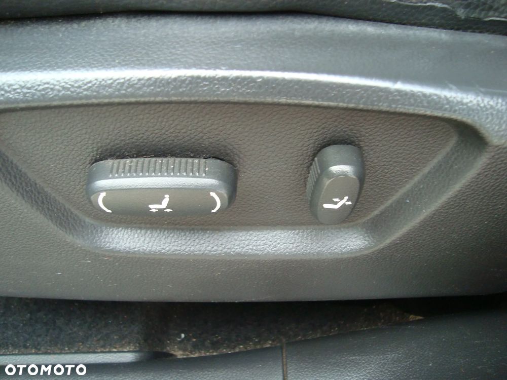 Chevrolet Captiva - 11