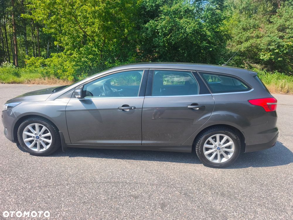 Ford Focus 1.0 EcoBoost Titanium ASS PowerShift - 4
