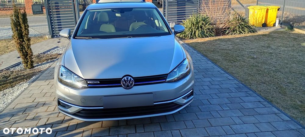 Volkswagen Golf 1.5 TSI BMT Comfortline - 1