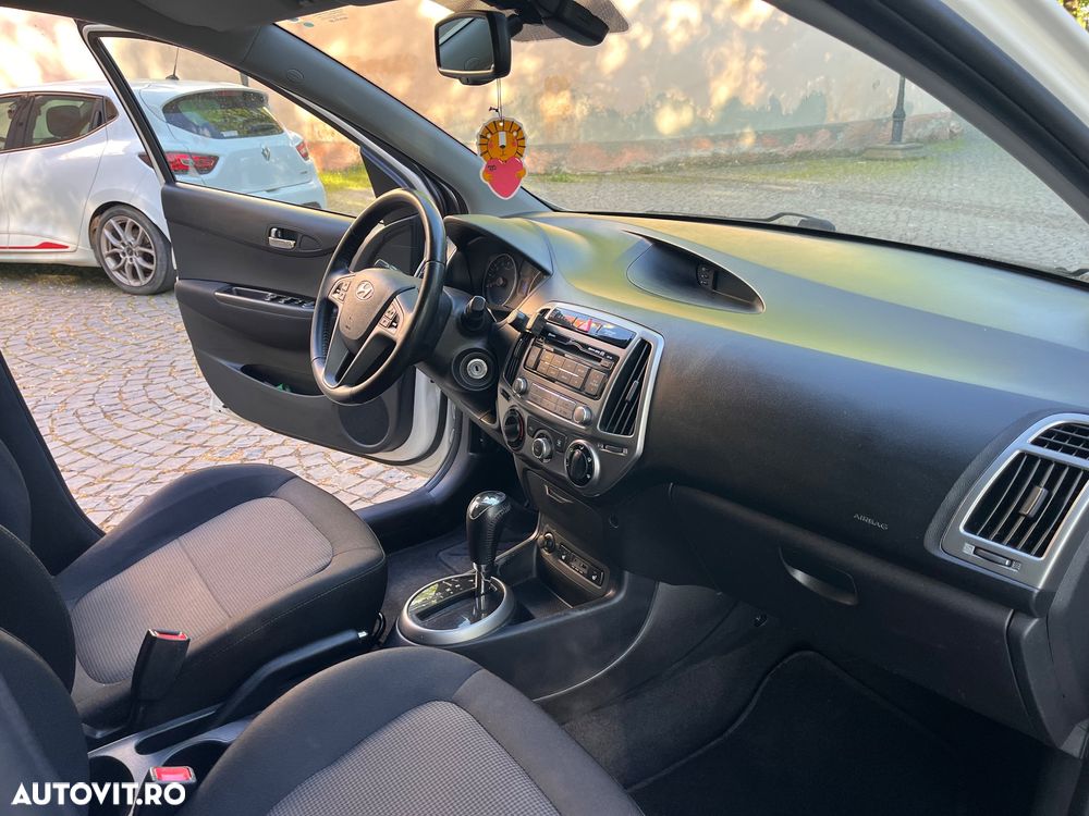 Hyundai i20 - 16