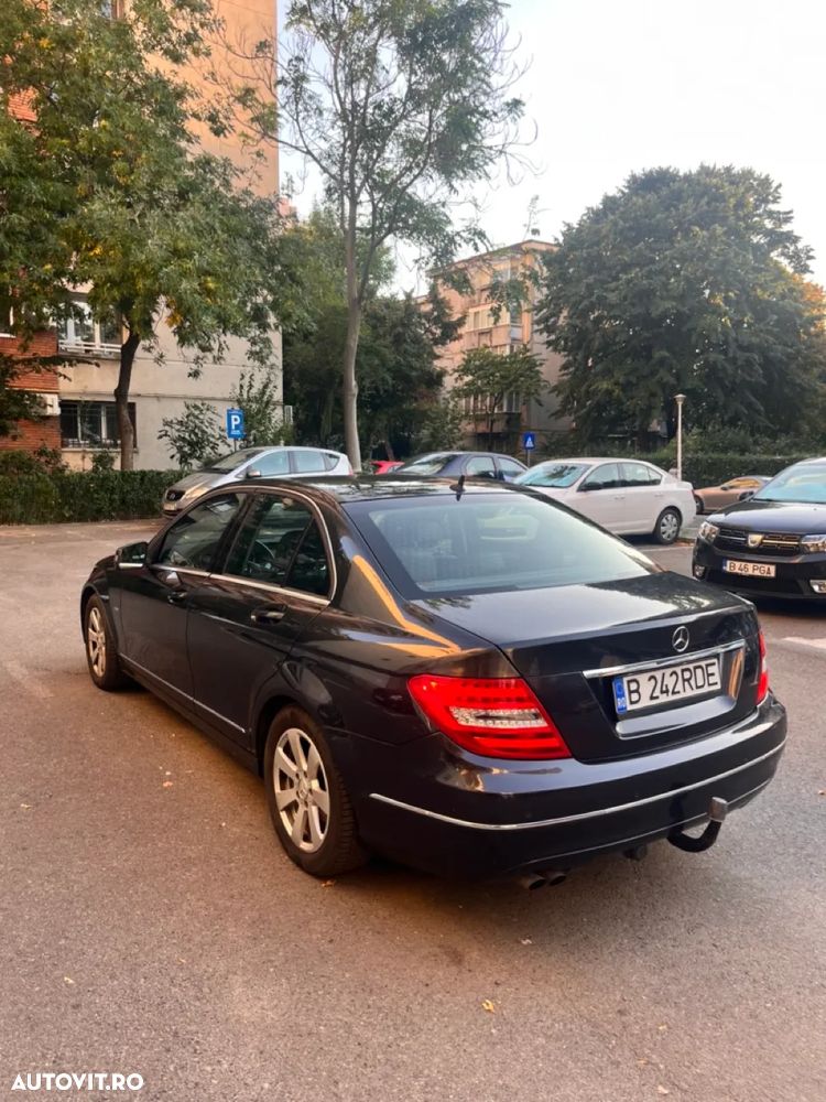 Mercedes-Benz C 180 CDI DPF (BlueEFFICIENCY) Avantgarde - 5