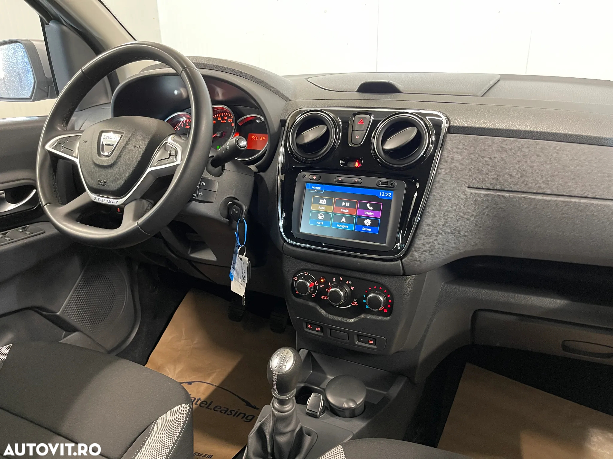 Dacia Lodgy 1.5 Blue dCi Stepway - 8