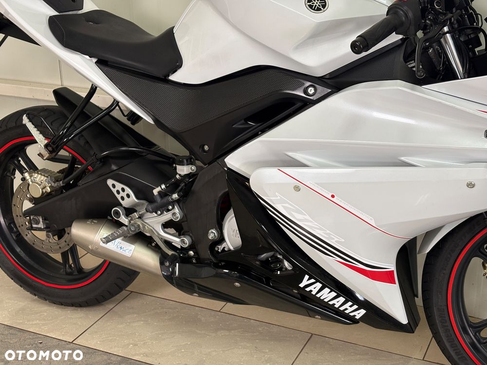 Yamaha YZF - 9