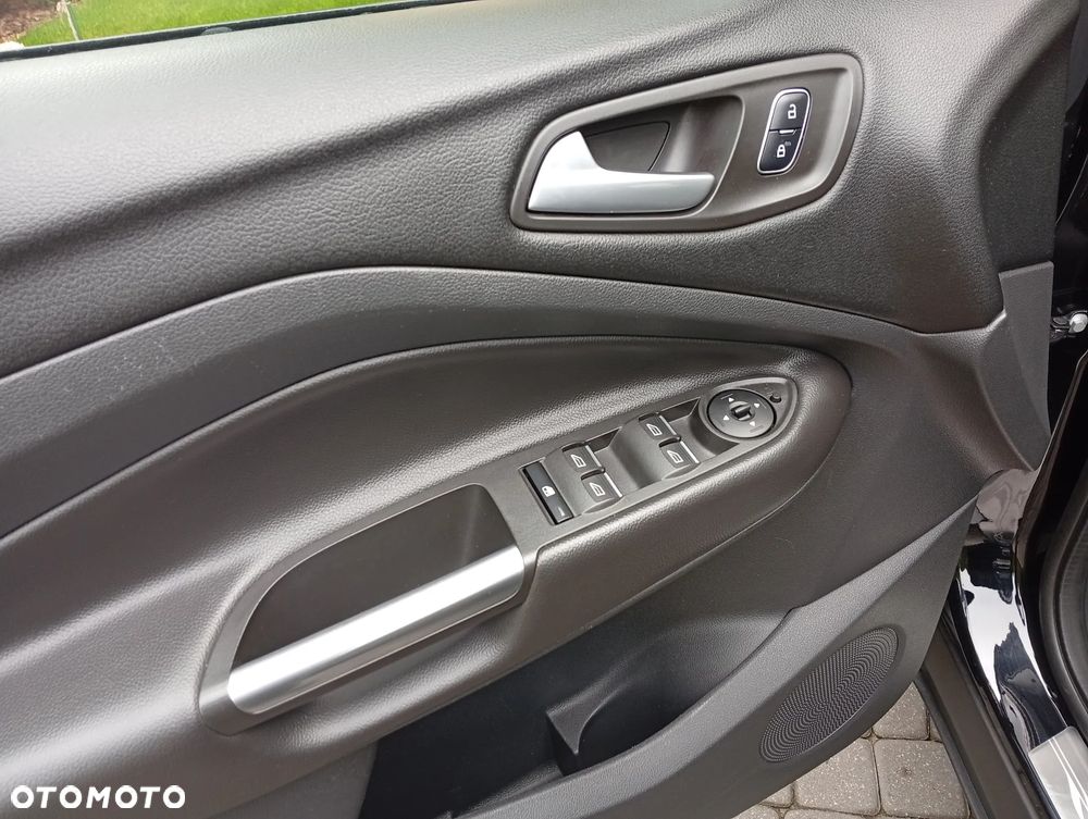Ford Kuga 2.0 TDCi AWD ST-Line Black - 19