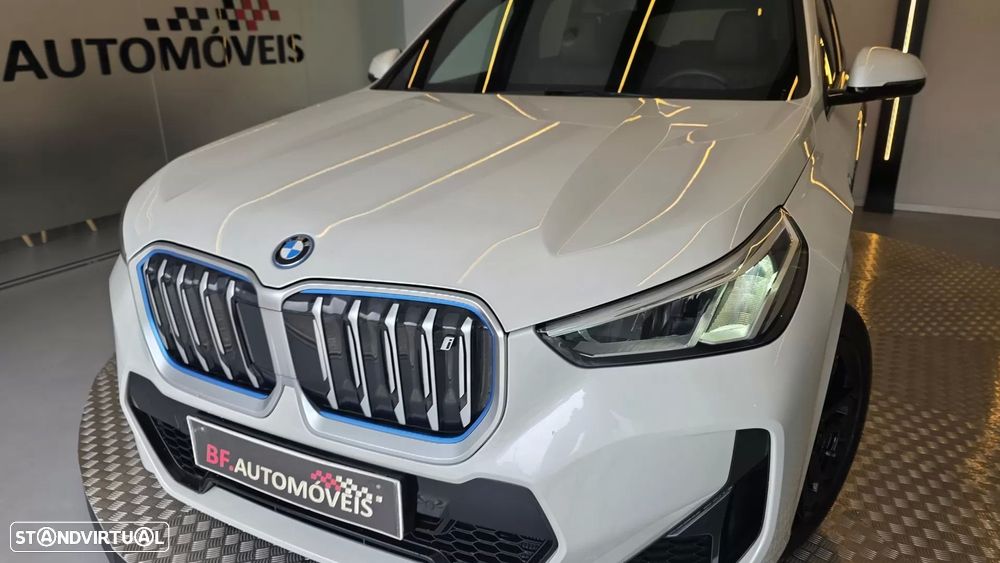 BMW iX1 xDrive30 Pack Desportivo M - 29