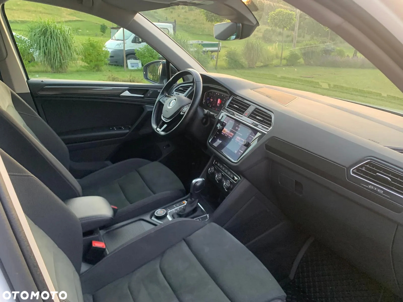 Volkswagen Tiguan 2.0 TDI SCR 4MOTION DSG Highline - 27