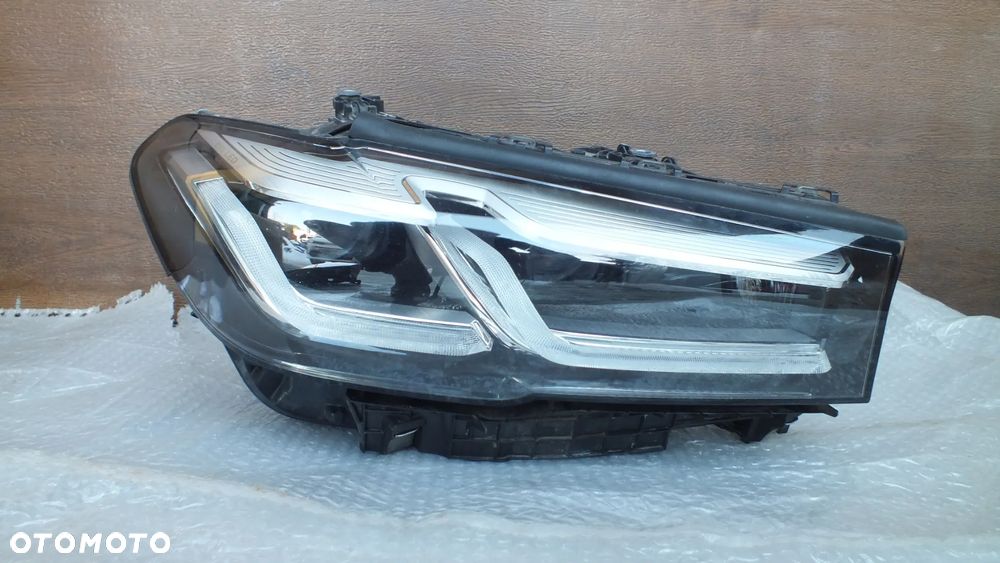 Lampa przednia prawa BMW 5 G30 G31 LIft Ful Led - 1