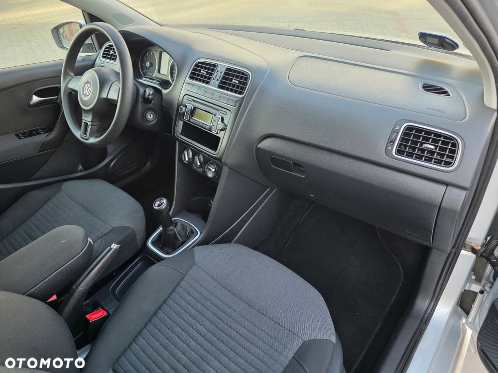 Volkswagen Polo - 23