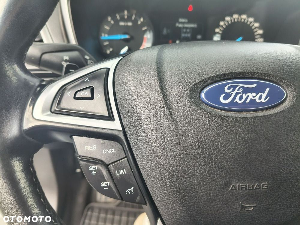 Ford Mondeo - 8