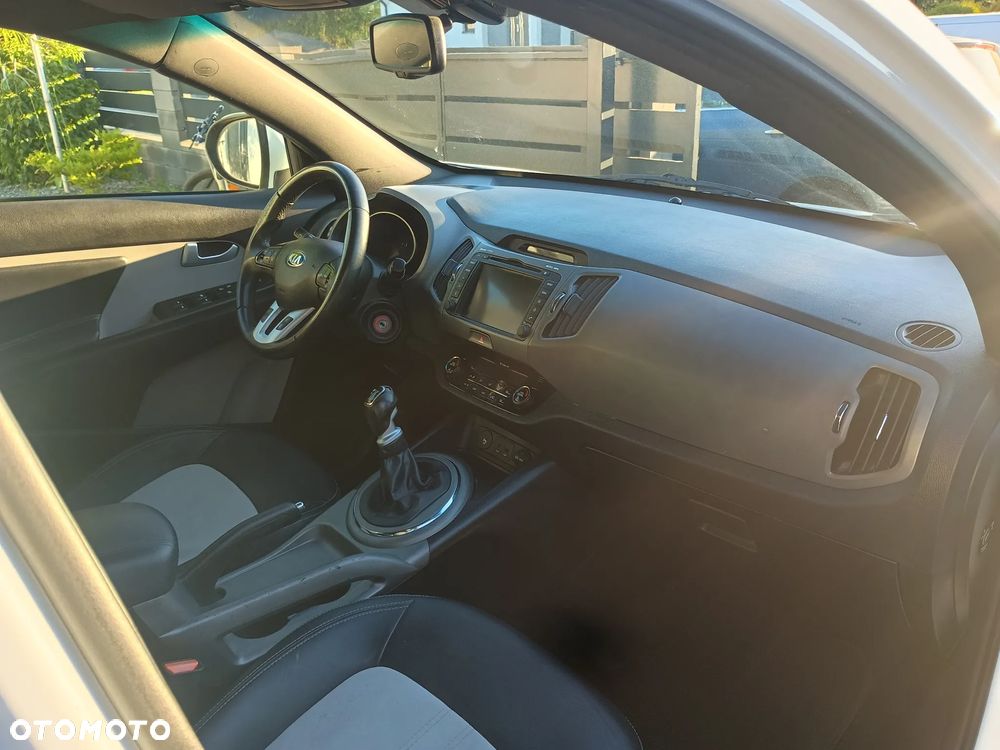 Kia Sportage 1.7 CRDI 2WD Attract - 21
