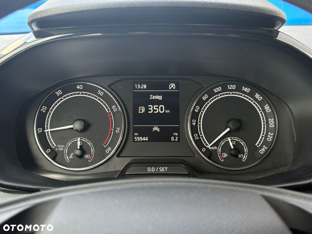 Skoda Fabia 1.0 Ambition - 8