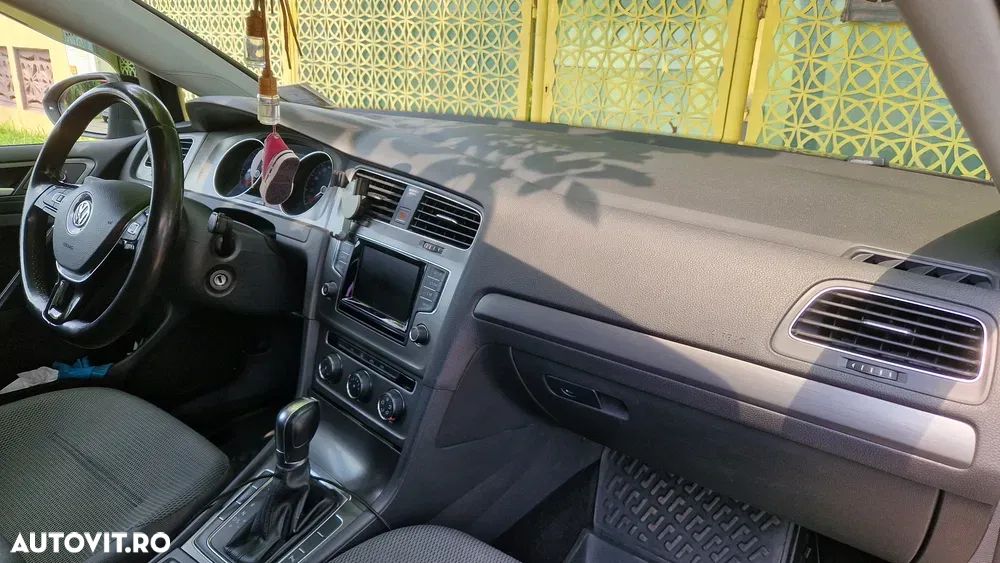 Volkswagen Golf 1.6 TDI BlueMotion Technology DSG Comfortline - 7