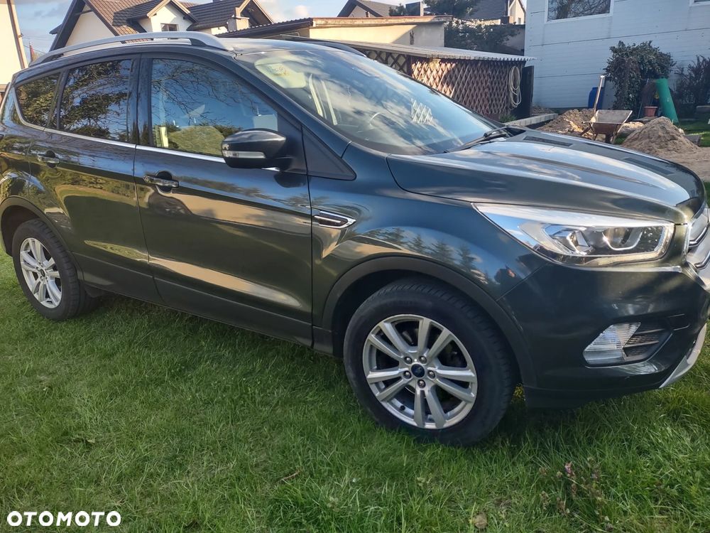 Ford Kuga 1.5 EcoBoost 2x4 Business Edition - 4