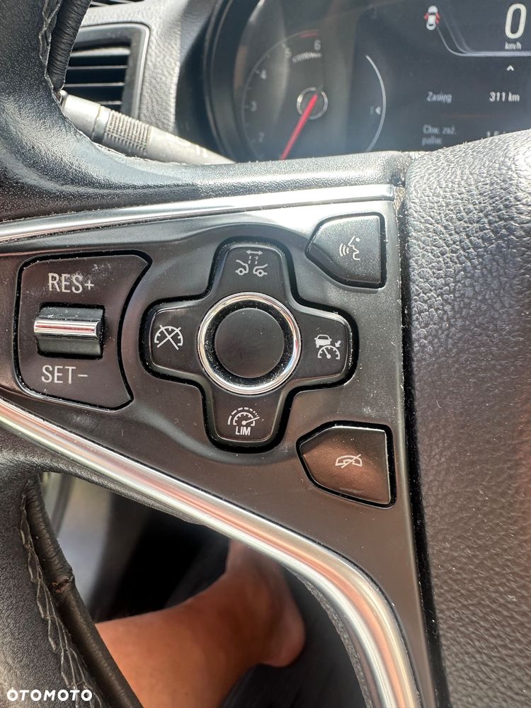 Opel Insignia - 14