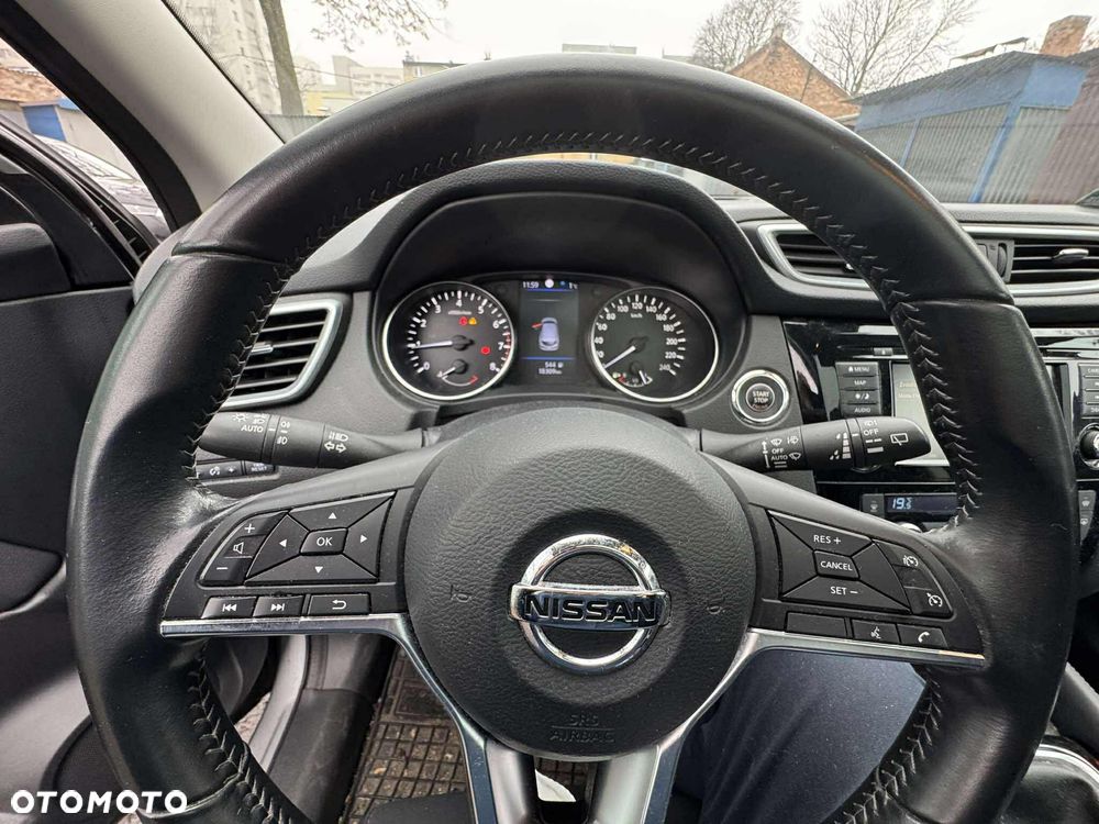 Nissan Qashqai 1.3 DIG-T N-CONNECTA - 6