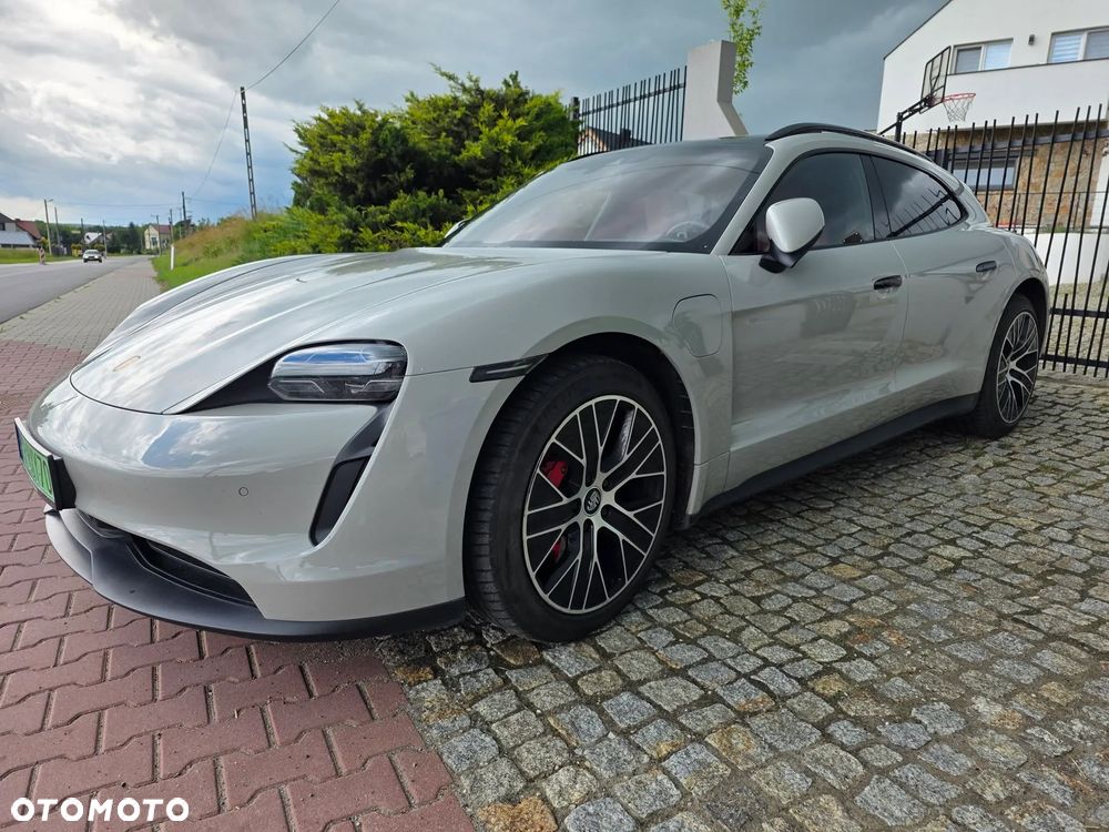 Porsche Taycan 4S Performance Plus - 9